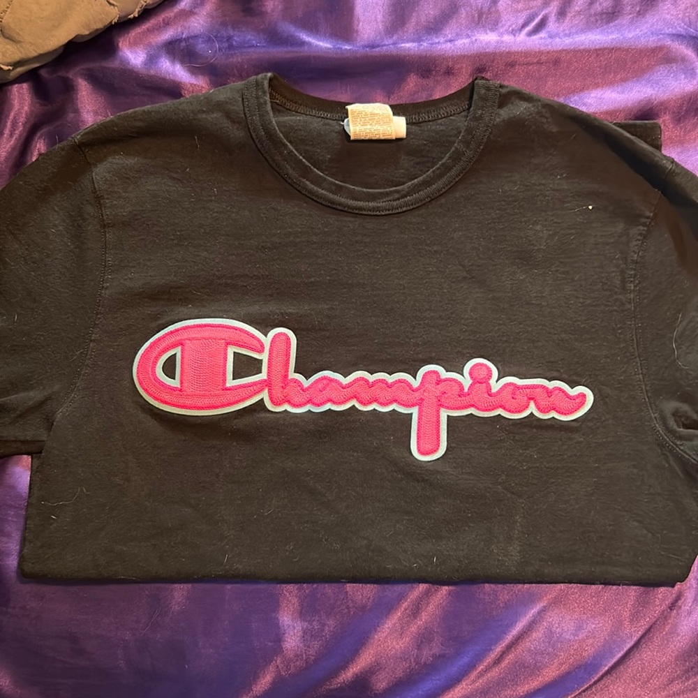 Men’s Champion shirt